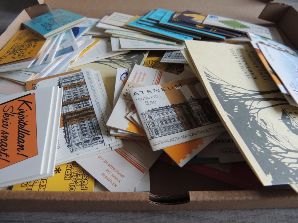 芬蘭  - 105本笔记本装在一个盒子里 #1.0