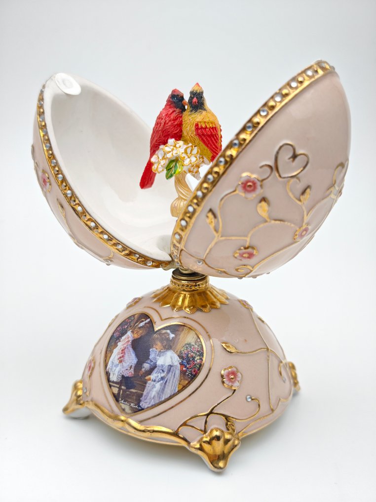 Bradford Exchange No Friend Like a Sister Musical Egg - Music box - 2022 #1.0