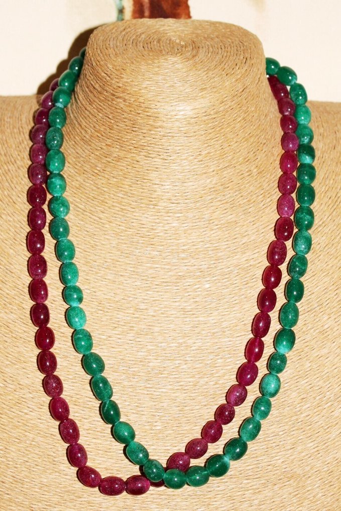 非常漂亮的项链，手工制作的红宝石和翡翠椭圆形珠子——总重541克拉。 珠宝- 108.2 g - (2) #1.0