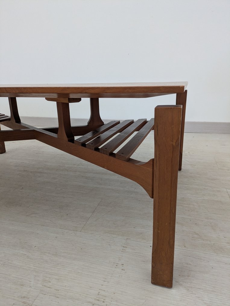 Middentafel - Hout #1.0