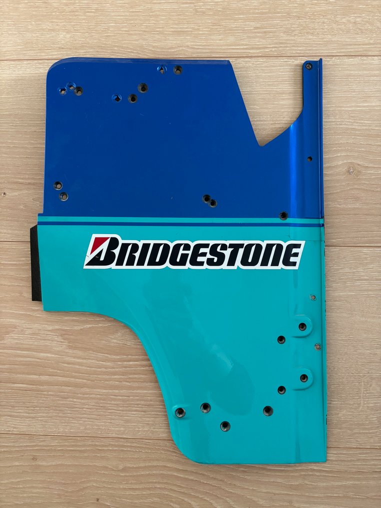 Sauber - Eindplaat achtervleugel  #1.0