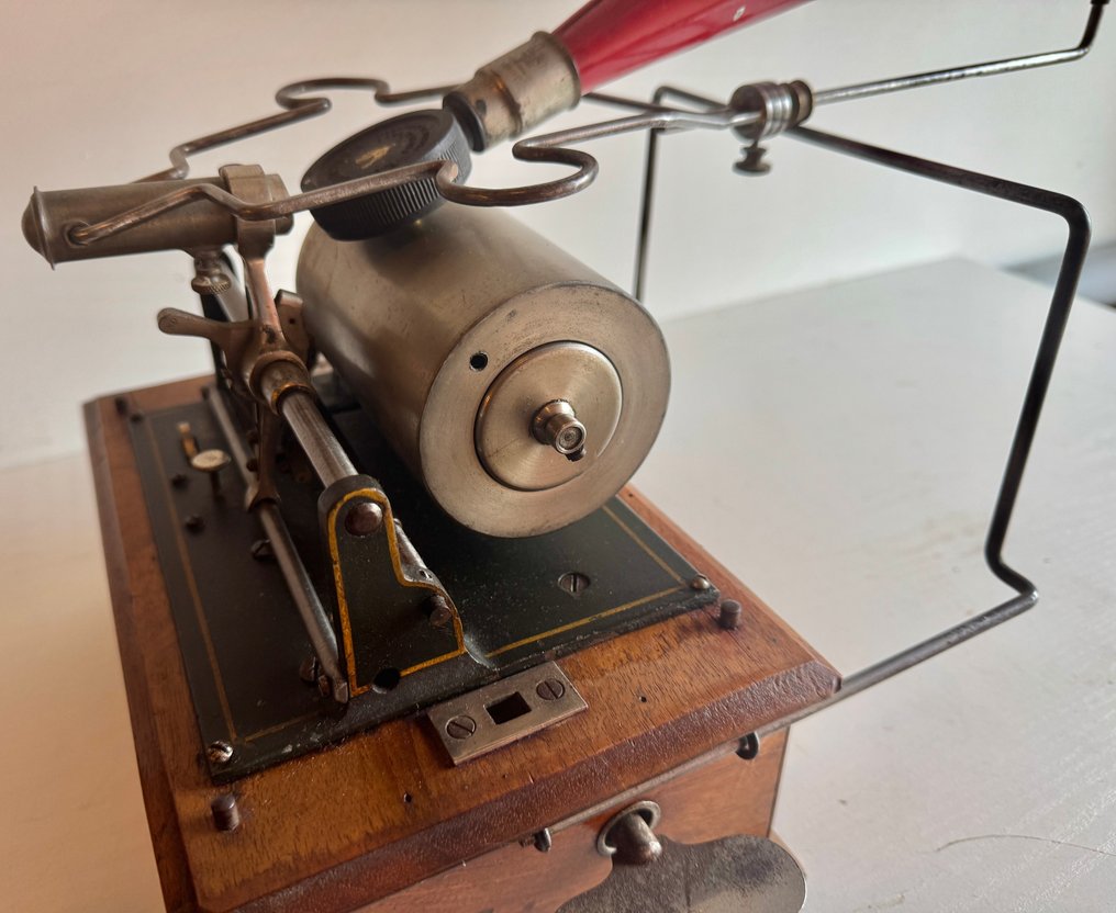 Pathe - fonograaf model Coquet met Système Vérité Phonograph #4.3