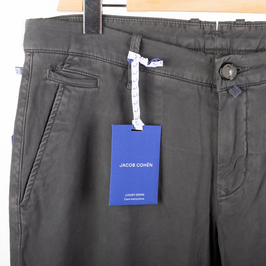 35 - Jacob Cohen - No Reserve - BOBBY - Jeans - New with tags #4.3