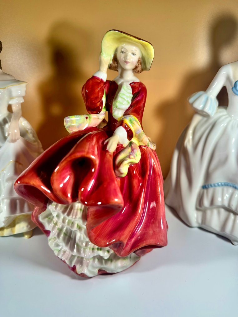 Royal Doulton - 雕像 - c.1937 (3) - 瓷 #3.2