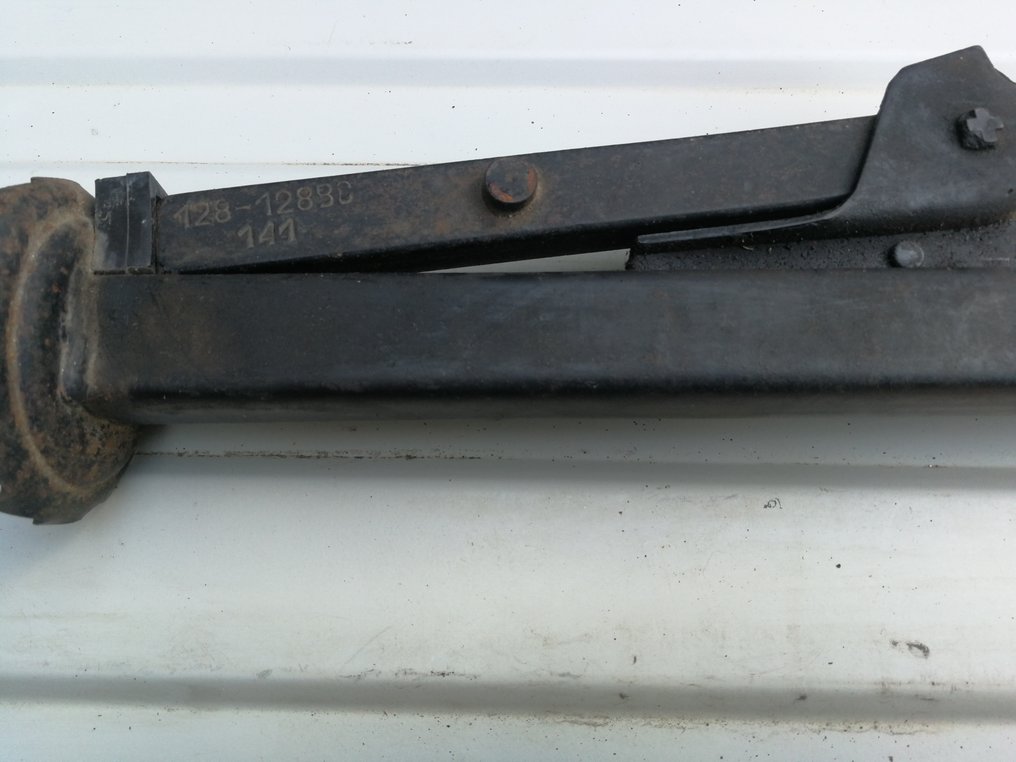 Cric σε ψαλίδι - Fiat - Cric a forbice per auto - 1968 #2.1