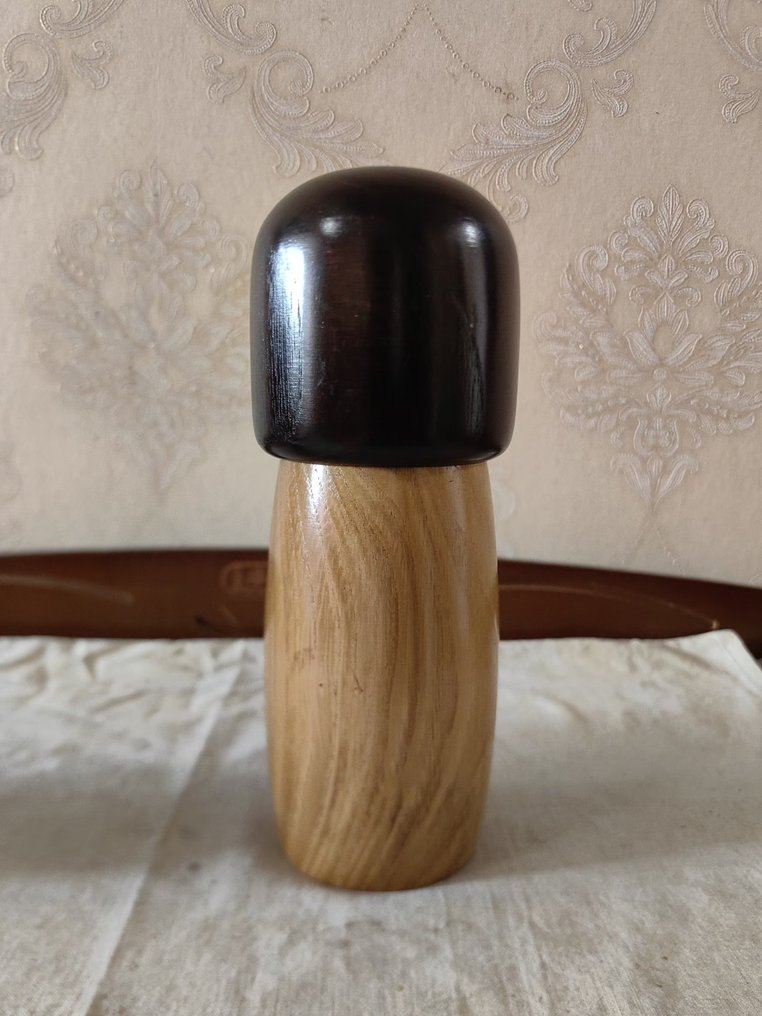 Γλυπτό, Kokeshi dollsこけし,Author: Usaburo, hand-carved - 19 cm - Ξύλο #4.3