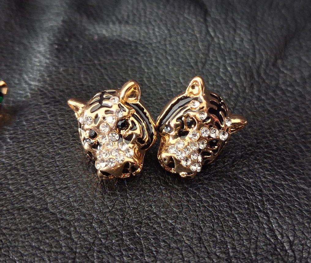 Bijoux plaqués or avec cristaux et émail. - Broche #4.3