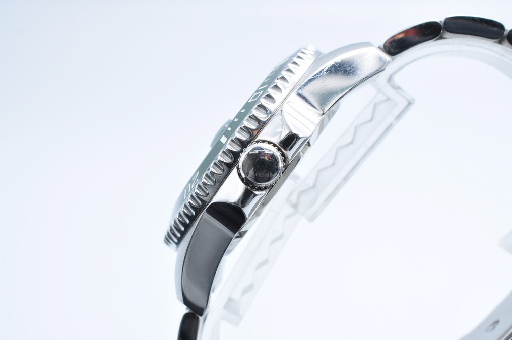 Bronica - Diver - Utan reservationspris - Män - 2010-2020 #3.2