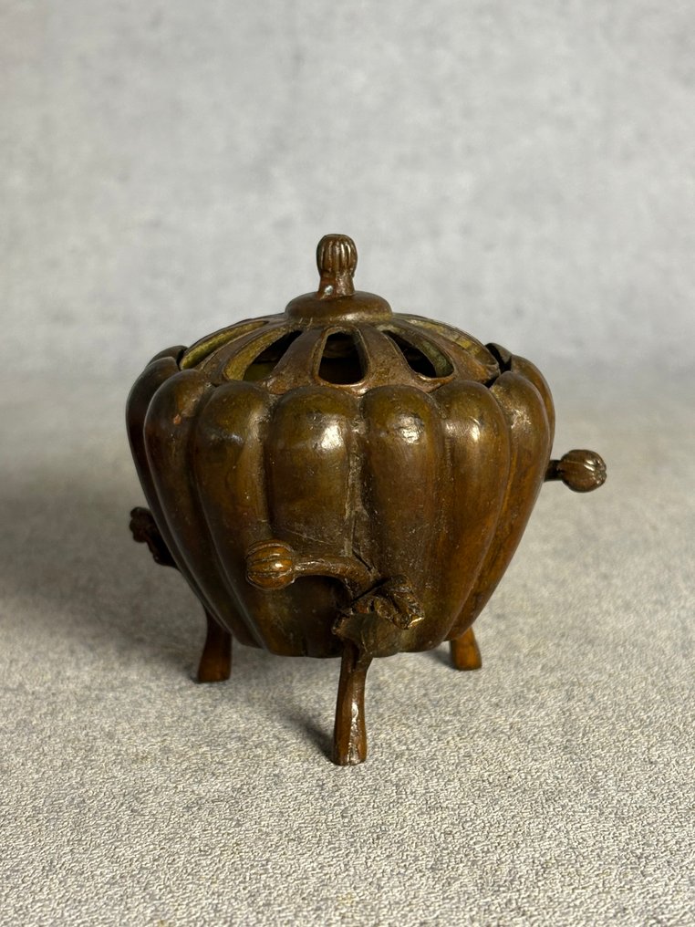 Wierookbrander inclusief sokkel - Brons - China - Eind 20e eeuw #2.1