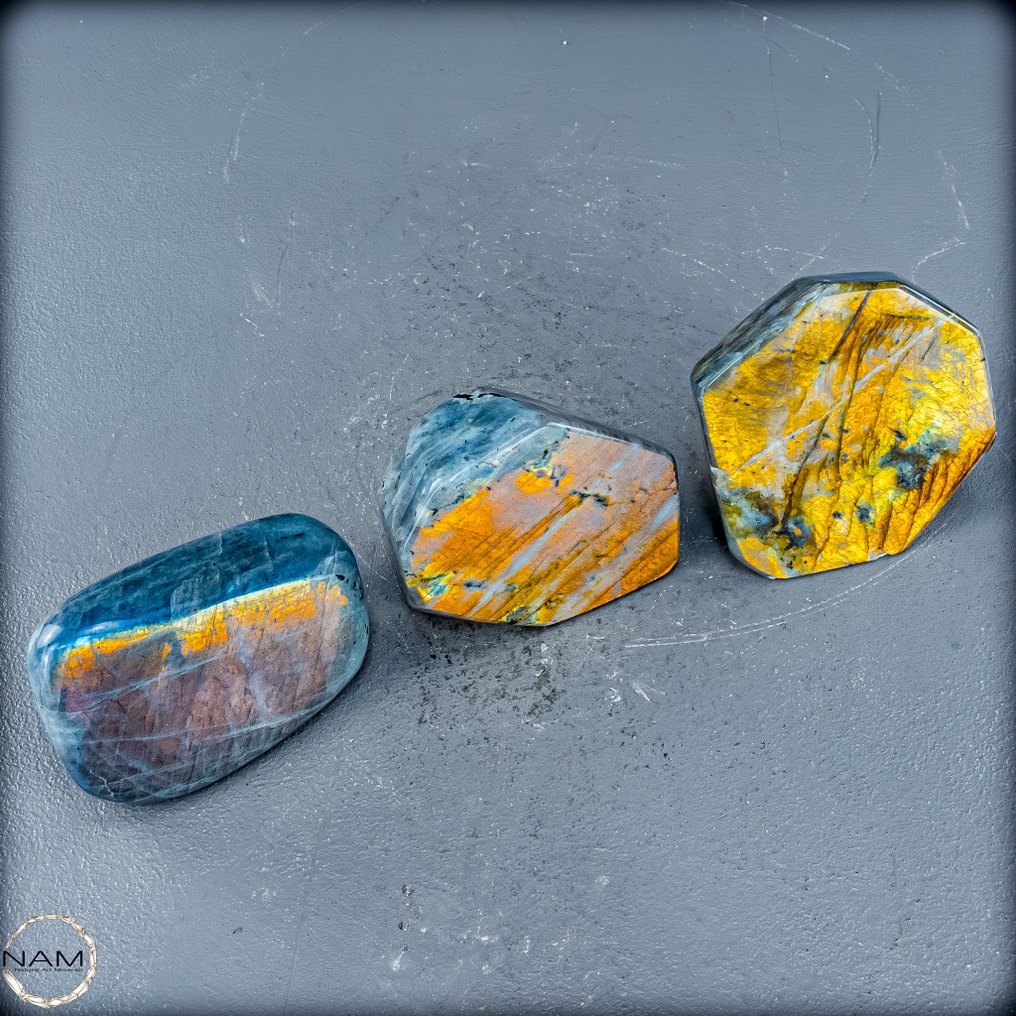 一套独特的拉布拉多石自由形态 魔幻的色彩游戏与强大的转变- 1472.16 g - (3) #4.3