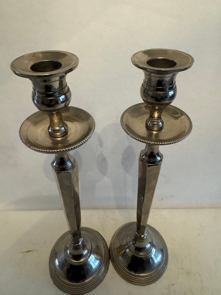 烛台 设置古董铸造和锻造烛台 (2) - 合金, 镀银 #4.3