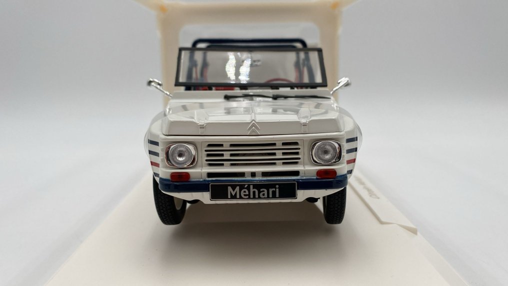 Norev 1:18 - Modellauto - Norev - (cod.C12) #1.0