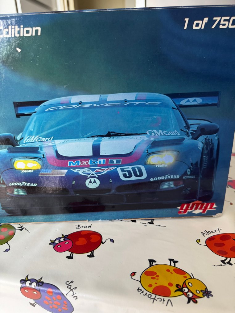 GMP 1:12 - Modelauto - Chevrolet Corvette C5R - Compuware #3.2