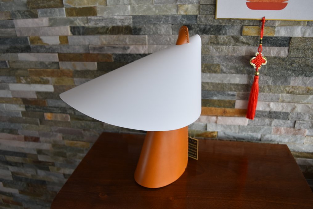 Neos - Sigmar Willnauer - 台灯 - Zip Light - 牛皮 - Zip Light 台灯 #2.1