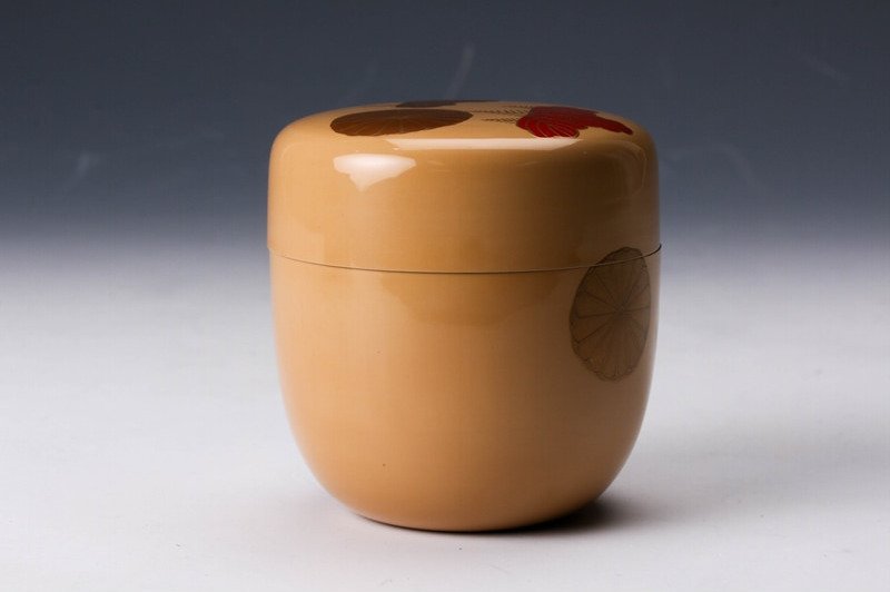 高台寺蒔绘利休夏目（漆器茶叶罐，悬铃木叶设计） - 木 - Nakatani Hakuhō / 中谷博峰 (b.1948) - 日本 - 昭和年代(1926-1989) #2.1