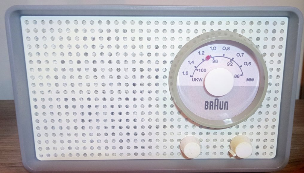 Braun Dieter Rams - SK2 电子管收音机 #4.3