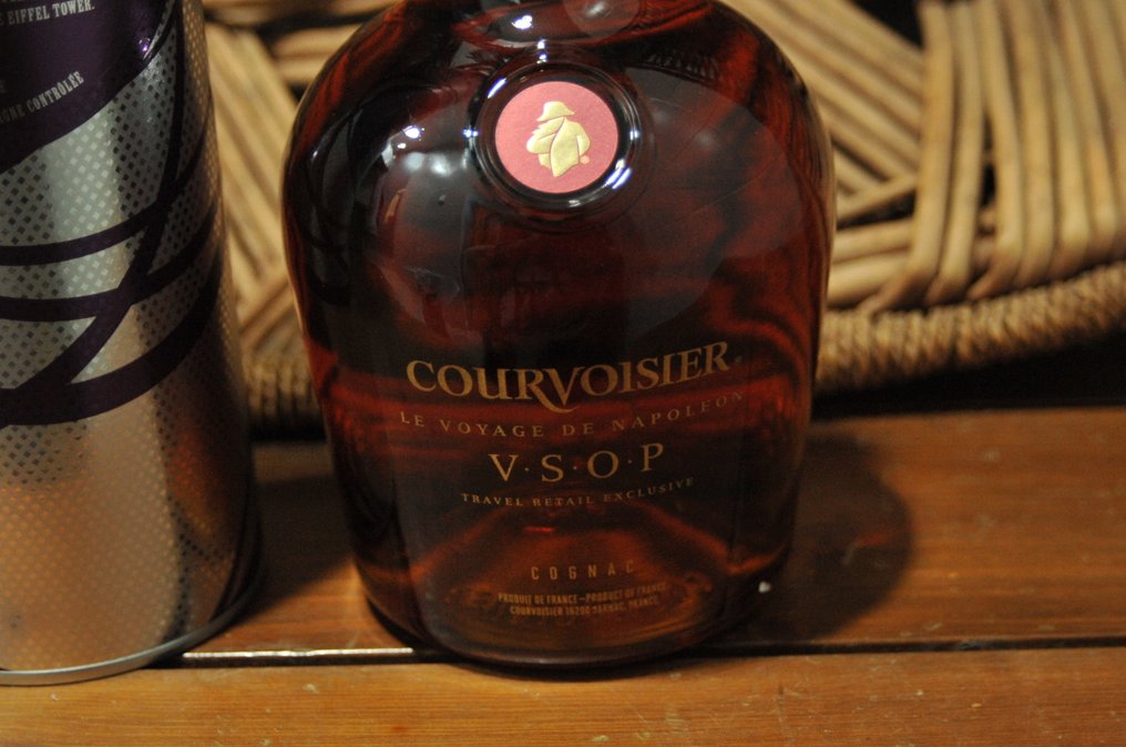 Courvoisier - Extravagance + VSOP  - 1.0 L, 70cl - 2 pullojen #2.1