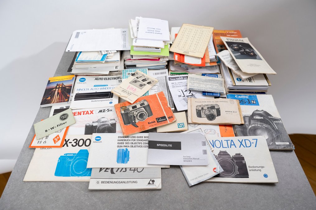 Kodak, Minolta, Pentax, Agfa, ORWO, Bauer, Polaroid, Panasonic, Canon, Bolex, Sony, Sigma, Metz, Braun, Olympus camera manuals and brochures Analogt kamera #2.1