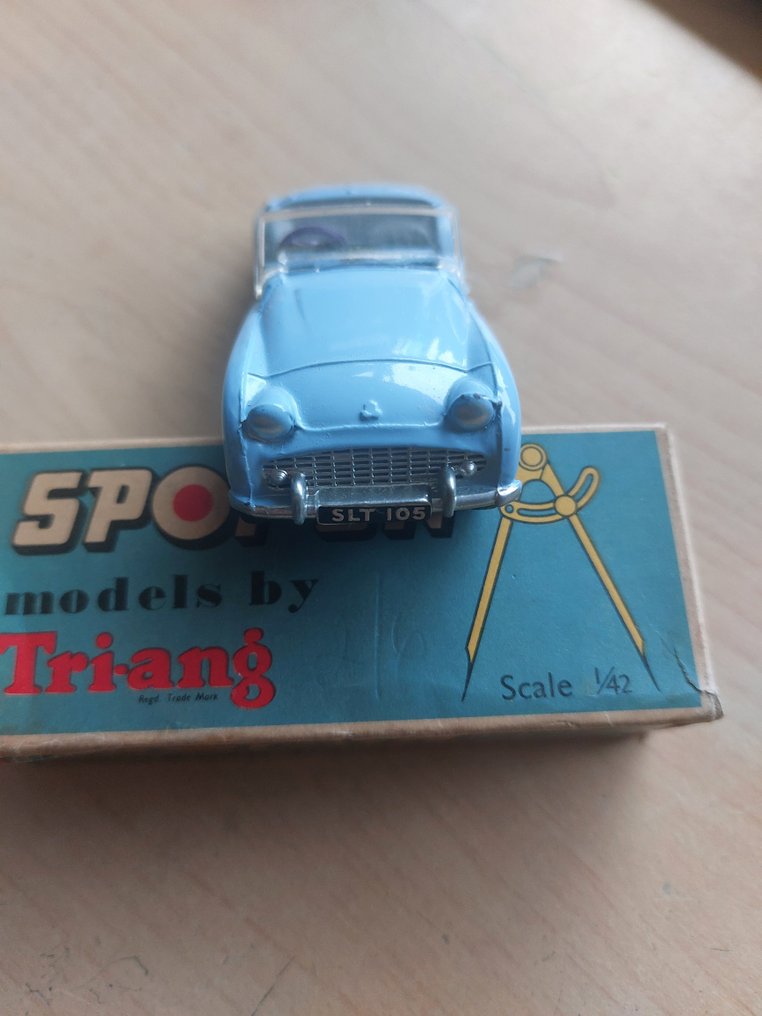 Tri-ang 1:43 - Modelbil - No.108 Tri-ang Spot-On Triumph TR3, Boxed #3.2