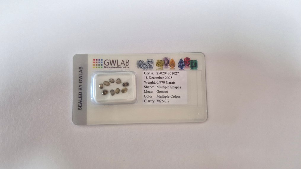 No reserve price - 9 pcs Diamond  (Natural coloured)  - 0.97 ct - Mixed shape Mixed colours - VS2, SI2, SI1 - Gemewizard Gemological Laboratory (GWLab) #1.0
