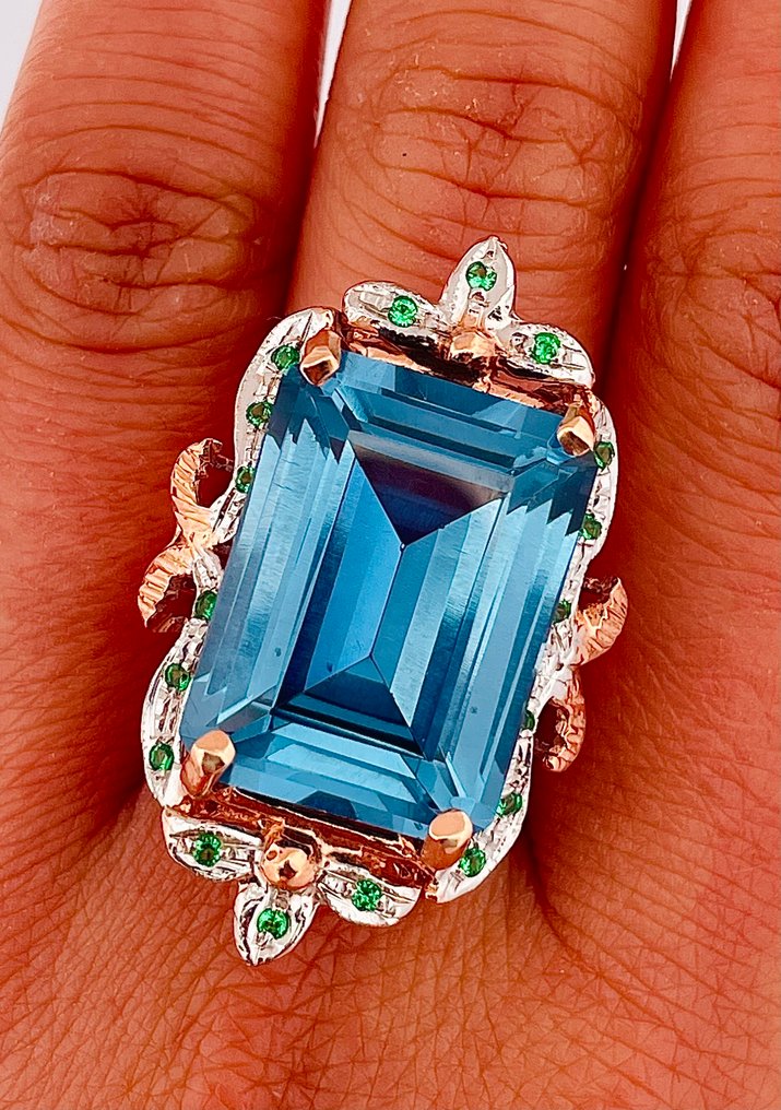 Ingen mindstepris - Ring - 9 kt. Rosaguld, Sølv Topas - Smaragd #4.3