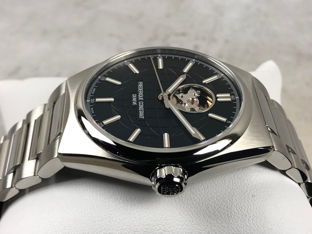Frédérique Constant - Highlife Heartbeat Automatic - Ingen reservasjonspris - FC-310B4NH6B - Herre - 2020+  #3.2