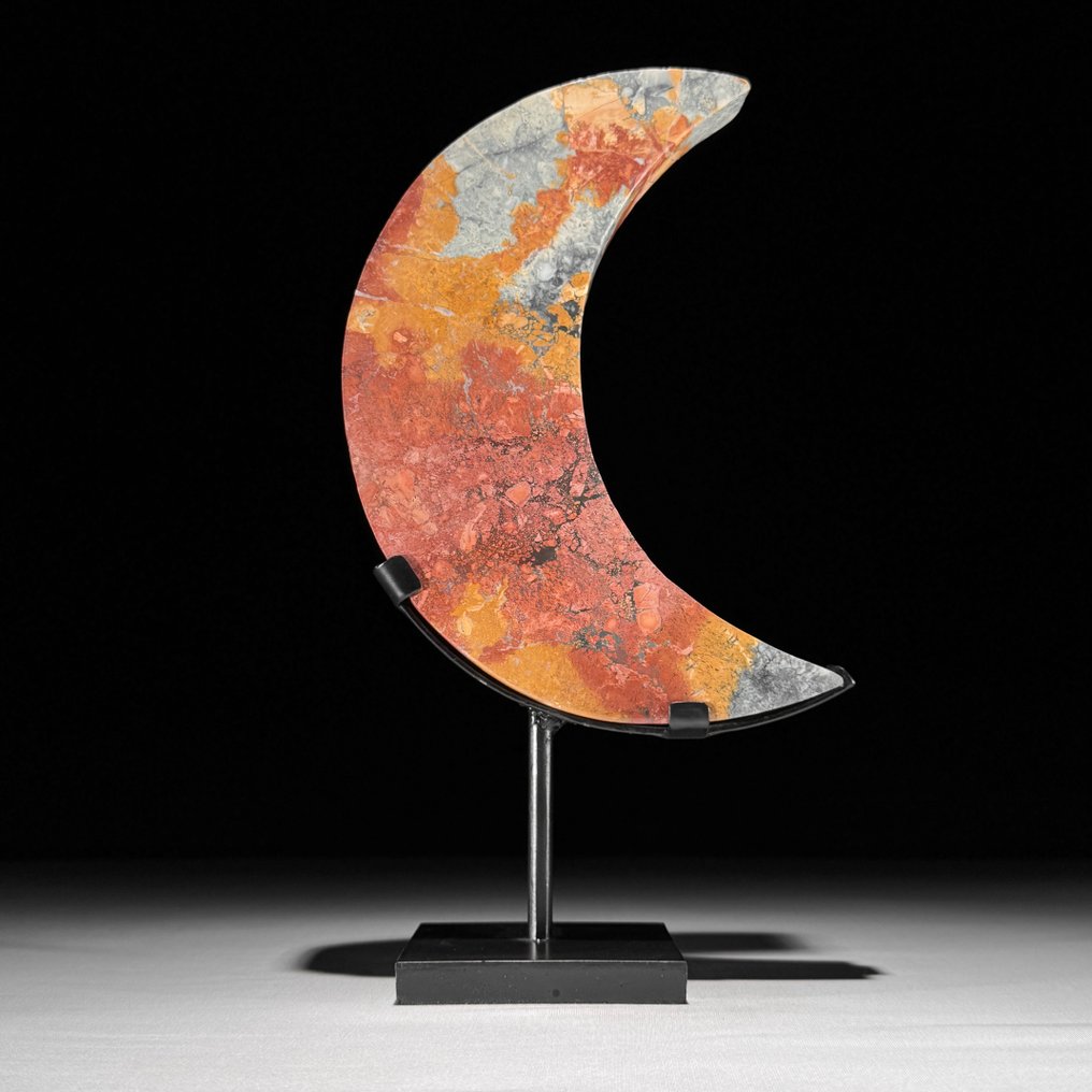 无底价 - 精美的红色 Maligano Jasper 新月形,配有定制支架 - 高度: 28 cm - 宽度: 15.5 cm- 1900 g - (1) #1.0
