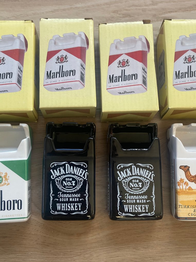 Marlboro, Camel, Jack Daniels with box - 没有保留价 - 烟灰缸  (8) - 陶瓷 #3.2