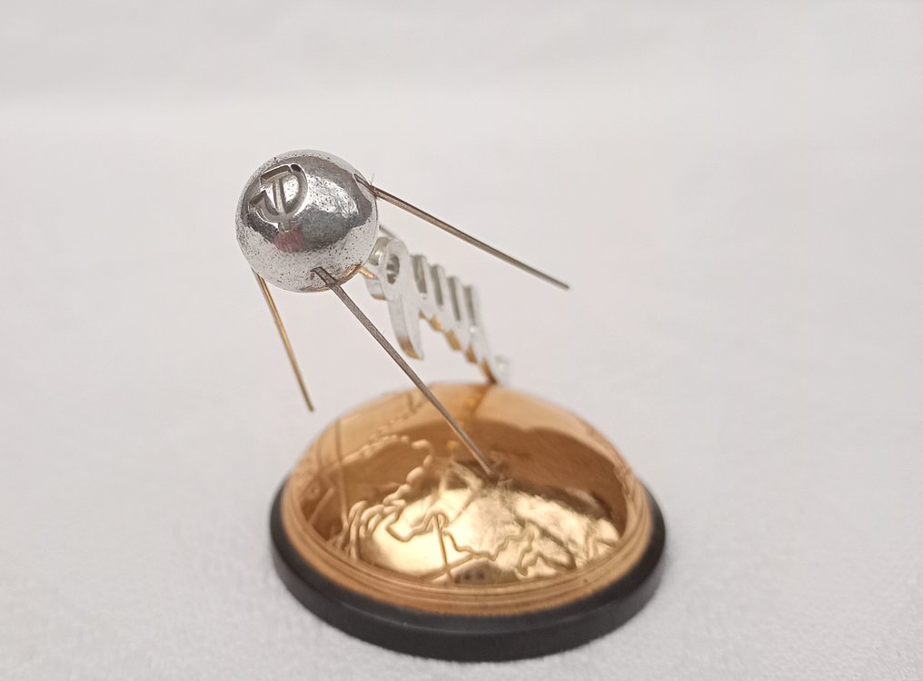 The First Earth's Satellite 1957-X-4 Sputnik - 1950-1960 #4.3