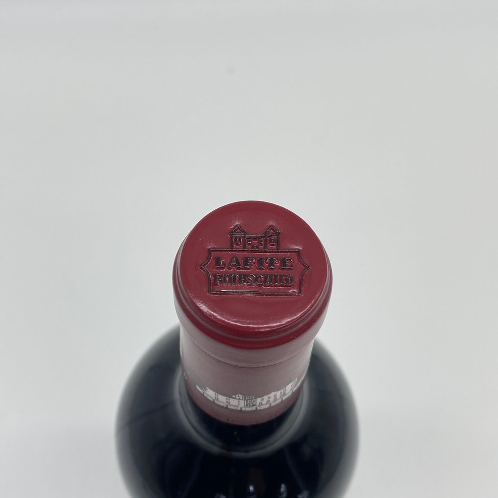 2019 Chateau Lafite Rothschild - Pauillac 1er Grand Cru Classé - 1 Bottiglia (0,75 litri) #3.2