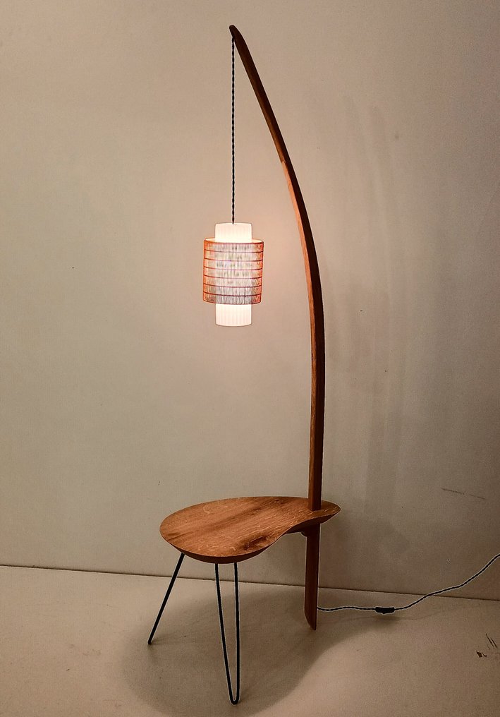 Upcycling - Kris Devillé - Lámpara - Roble - mesa auxiliar #3.2