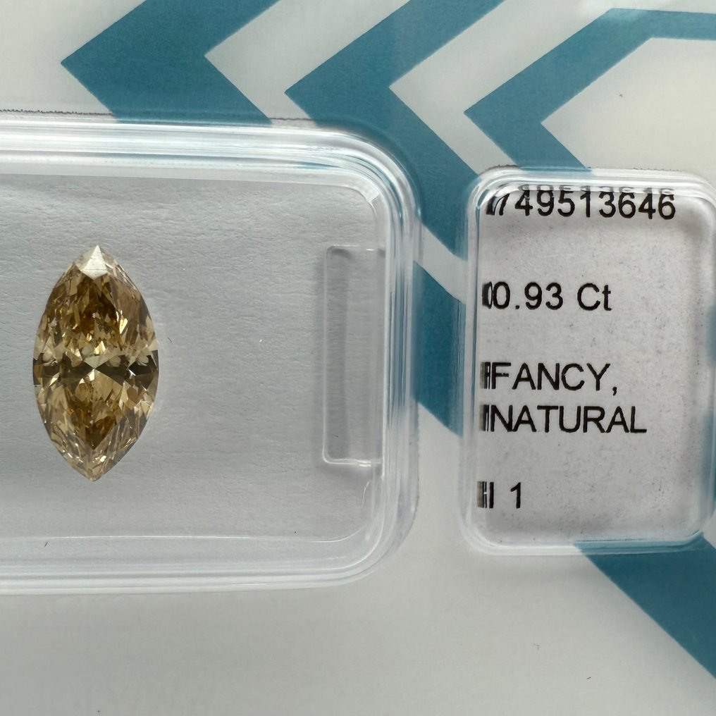 没有保留价 - 1 pcs 钻石  (天然色彩的)  - 0.93 ct - 榄尖形 - Fancy 黄色, 棕色 - I1 内含一级 - Gemewizard宝石实验室（GWLab） #1.0