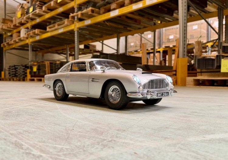 Eaglemoss 1:8 - Σπορ αυτοκίνητο μοντελισμού - Aston Martin DB5 James Bond 007 #1.0