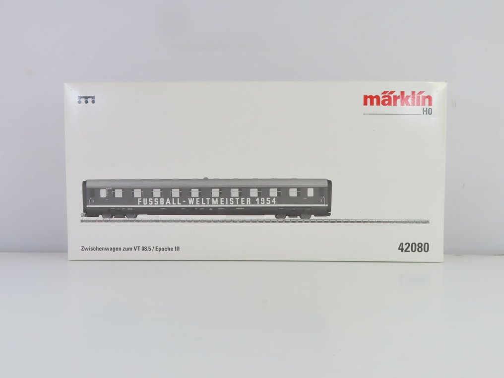 Märklin H0 - 42080 - Modellbahnwagen (1) - VT 08.5 Zwischenwagen 'Fussball - Weltmeister 1954' - DB #4.3