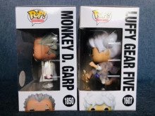 Funko Pop! One Piece Monkey D. Garp (No. 1650) + Luffy Gear 5 (No. 1607) - Statuetta - Monkey D. Garp & Luffy Gear Five Funko Pop! figures  (2) - Vinile #1.0