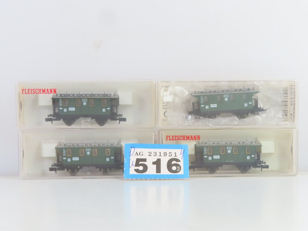 Fleischmann N - 8051 - Modellbahn-Personenwagen (4) - 4x zweiachsiges Passagiersrijtuig der dritten Klasse - DRG #4.3