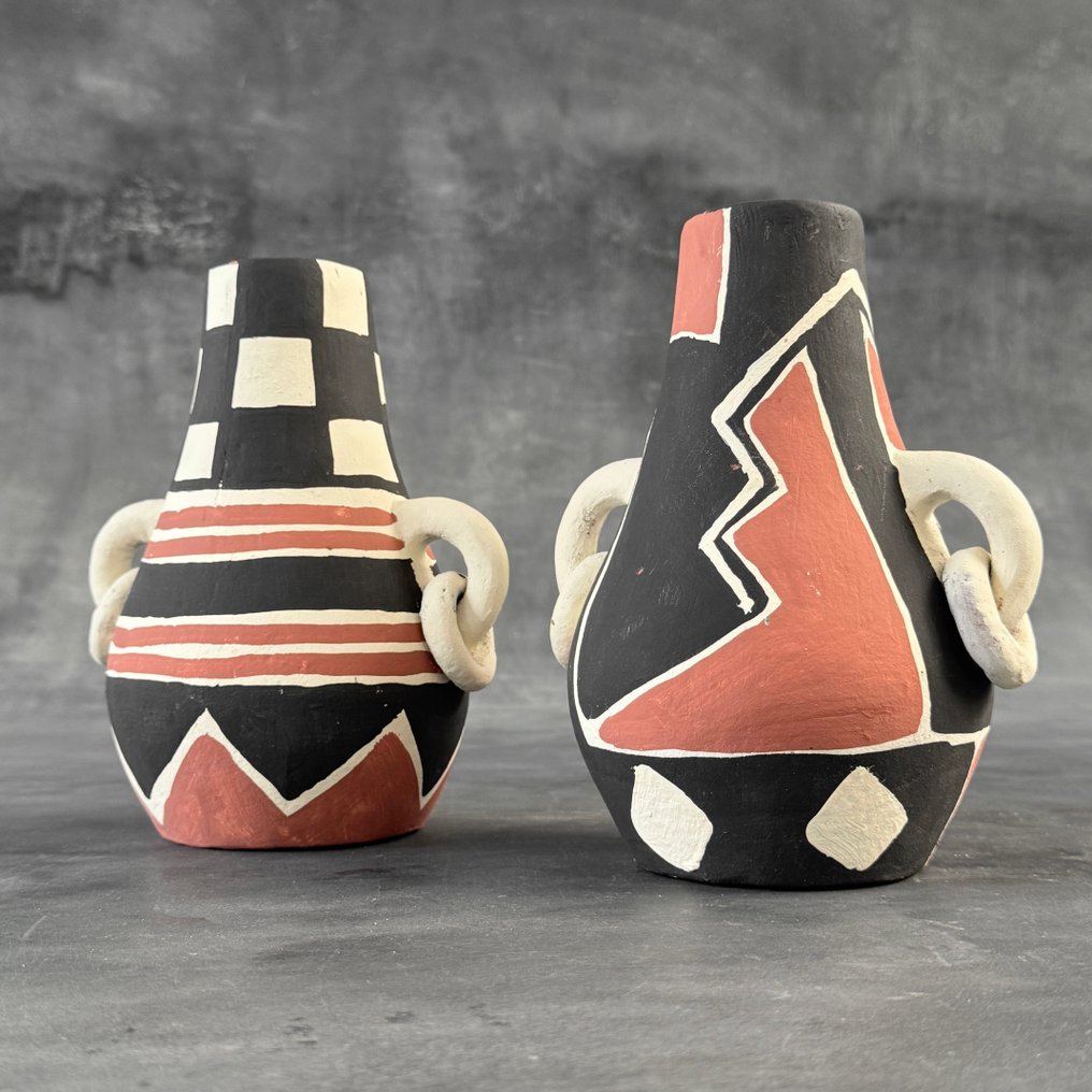 Dekorativt ornament (2) - NO RESERVE PRICE -Wonderful Pair of Colorful Terracotta Pot - Indonesia #2.1