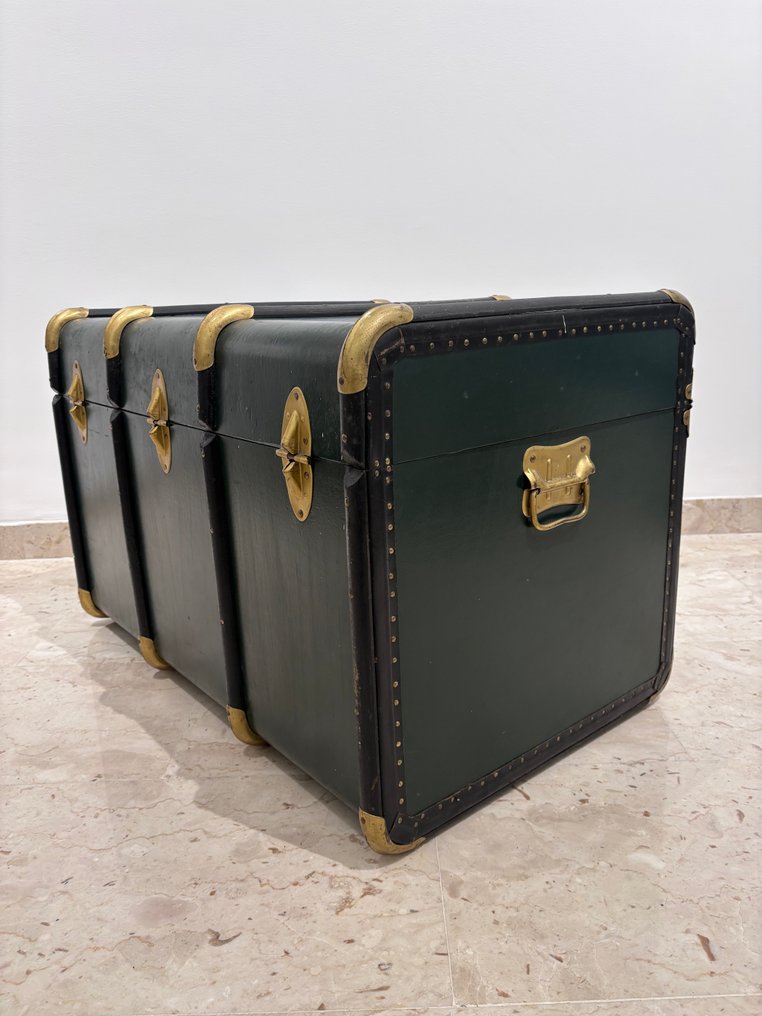 FB - Travel trunk #4.3