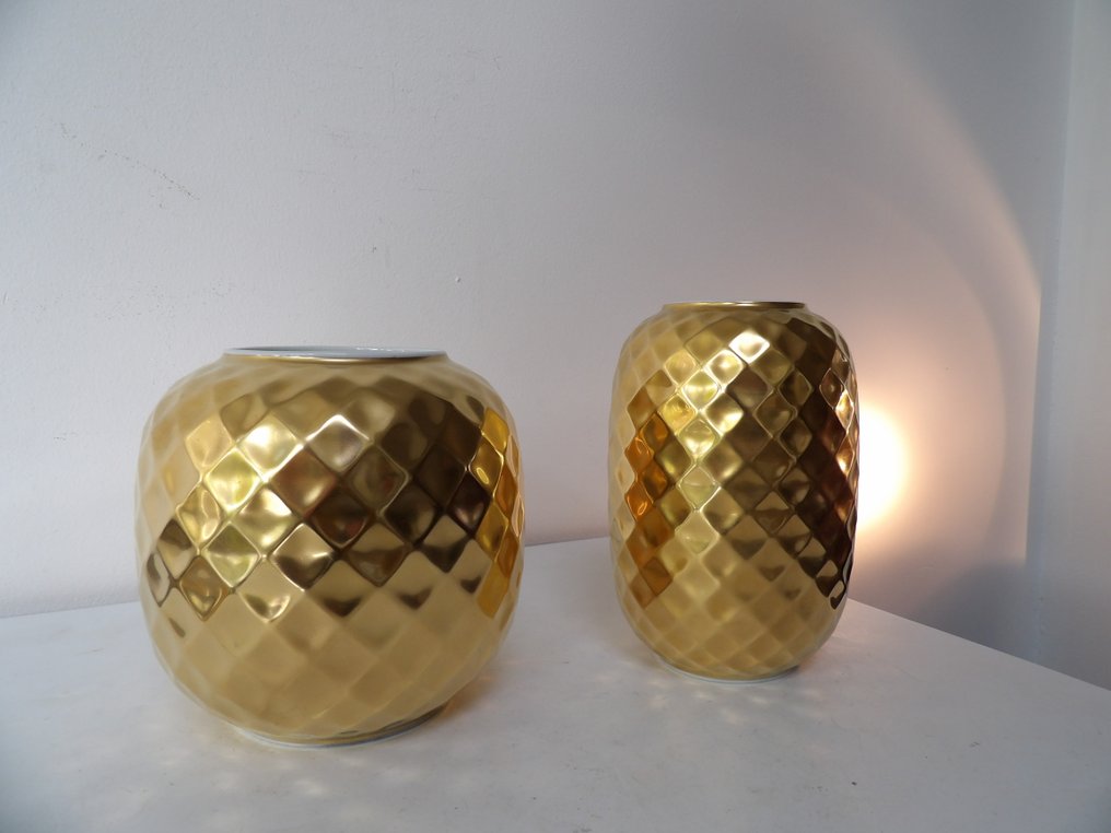 Thomas/Rosenthal Group - Vase (2) -  Pineapple  - Porcelain #4.3