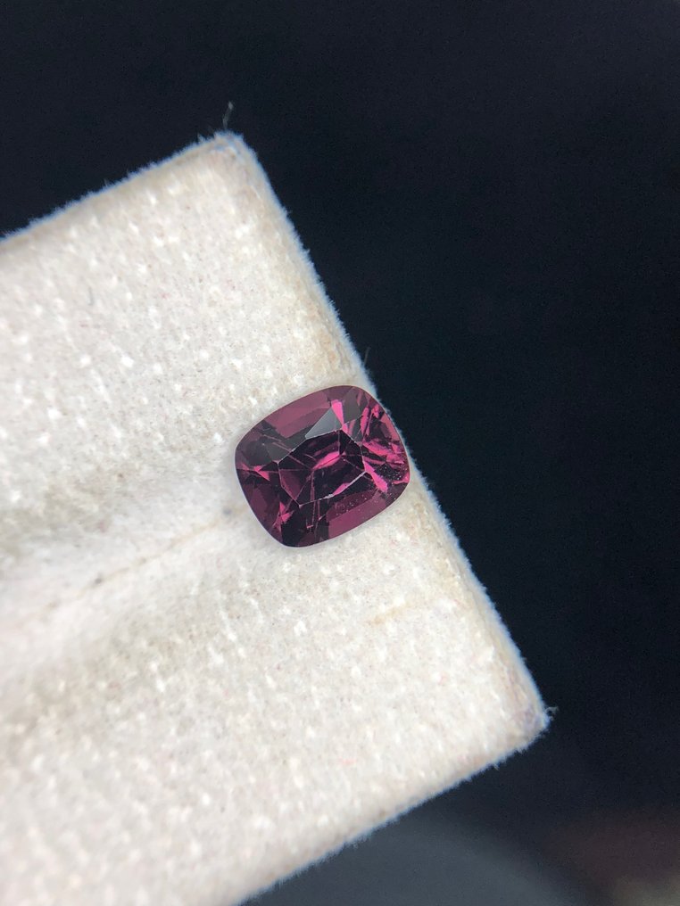 沒有保留價 - 1 pcs  粉色, 紫色 尖晶石  - 1.81 ct - 國際有色寶石協會 (ICA GemLab) - 天然紫色尖晶石 #4.3