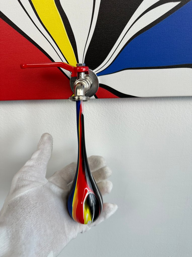 Santicri - Essence, Mondrian #1.0