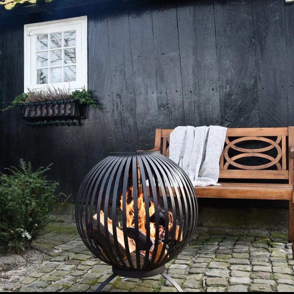 Samtidskunst Arkitektonisk ornament - 2025 - bålkurv  #1.0