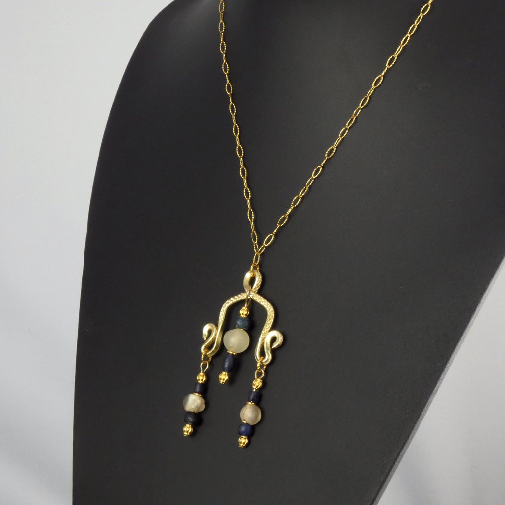 Altrömisch, Kaiserreich Halskette mit römischen Glasperlen #3.2