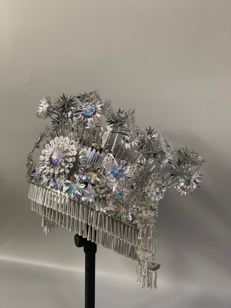 etnisk hatt - Miao - Kina  (Ingen reservasjonspris) #1.0