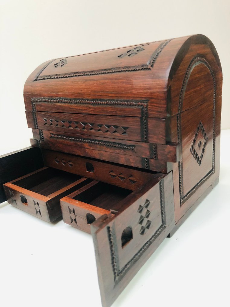 珠寶箱 - 桃花心木 - 带有秘密锁 #2.1