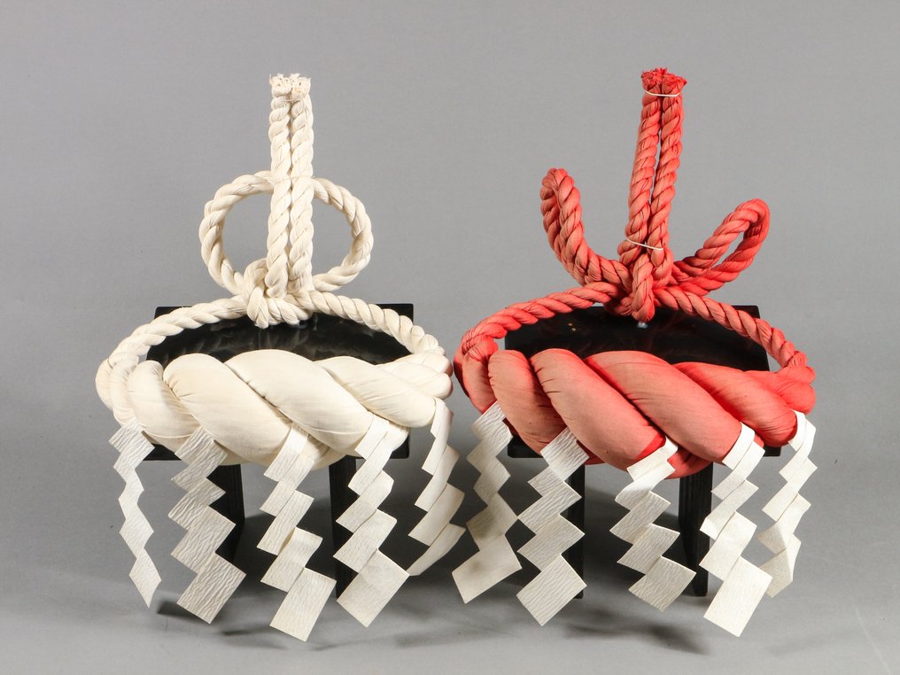 Sumo Yokozuna Zeremonialseil-Display: Unryu- und Shiranui-Stil (Rotes & Weißes Paar) - Shōwa Zeit (1926-1989) #2.1