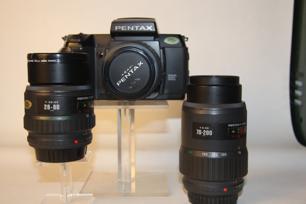 Pentax SFX + smc-F / F zoomlenses: 35-70mm + 28-80mm + 70-200mm | Appareil photo reflex mono-objectif (SLR) #1.0
