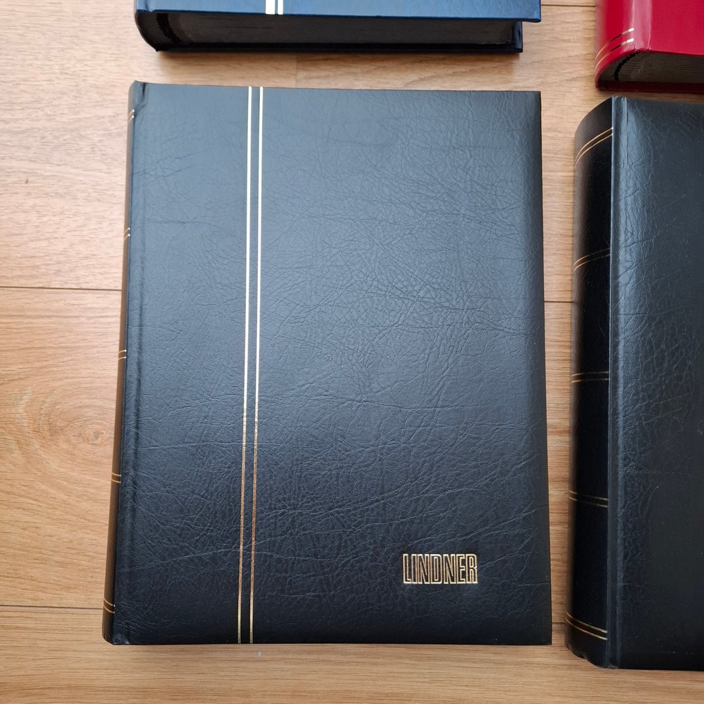 空白插入书  - 4本厚实的插页簿，带有黑色封面（30/32页，60/64页）。质量良好，几乎全新。 #3.2