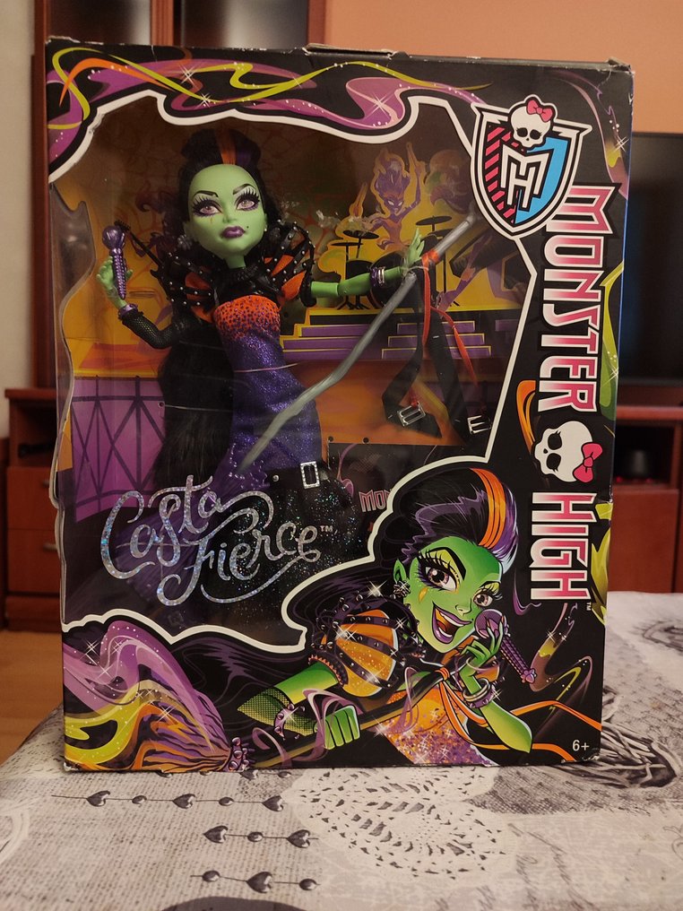 Mattel  - Dukke Casta Fierce #1.0