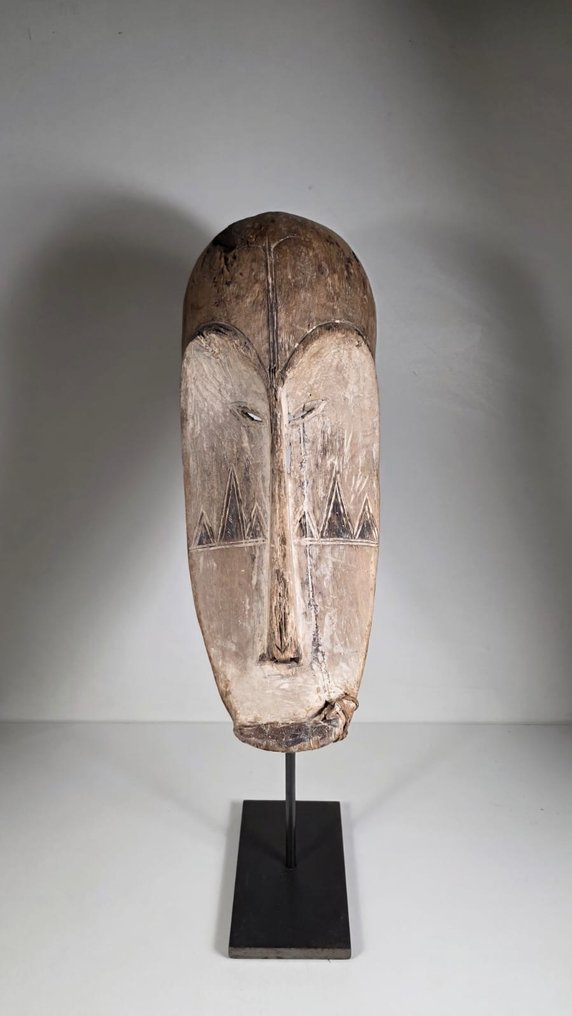 Ξύλινη μάσκα - Fang - Γκαμπόν  (χωρίς τιμή ασφαλείας) #1.0